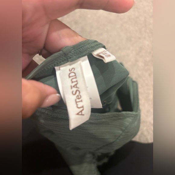 Artesands Woman's Aria Olive Gericault One Piece Swimsuit Multifit up, size 10 - Picture 5 of 5